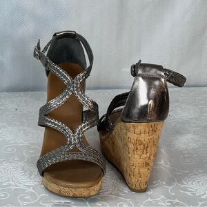 Banana Republic 4.5” Wedge Sandals Silver Metallic Braided Ankle Straps Cork 8.5